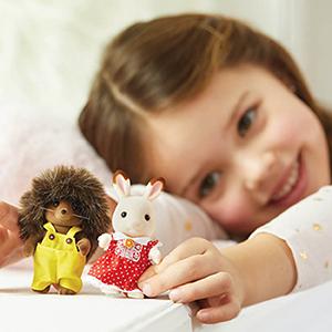 Miniatures; Doll Family; Gift Set; Calico Critters; Cat Family; animal figure; cat toys; cat figures