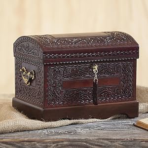 Novica Handmade Womens Col Leather Wood Jewelry Box Hecha a mano De las mujeres Cuero Madera Joyero