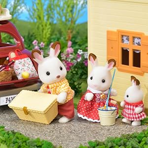 car, vehicle, family car, town, lil woodzeez, camping, dolls, dollhouse, figures, cherry cruiser
