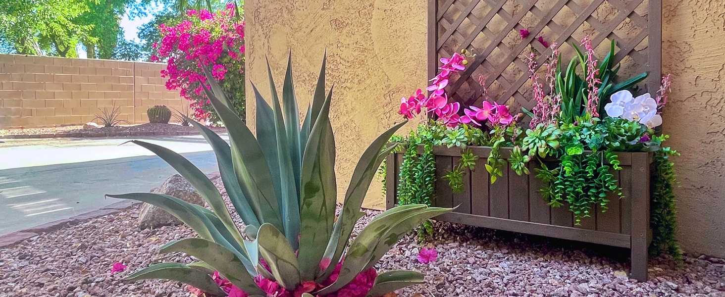 Garden Planter with Trellis