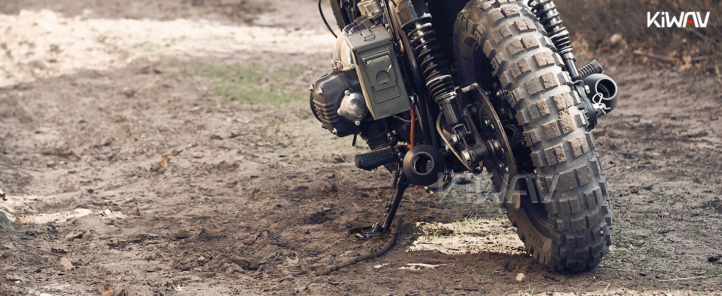 A photo of the usage of a KiWAV kickstand pad