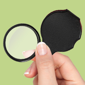 folding magnifying glass