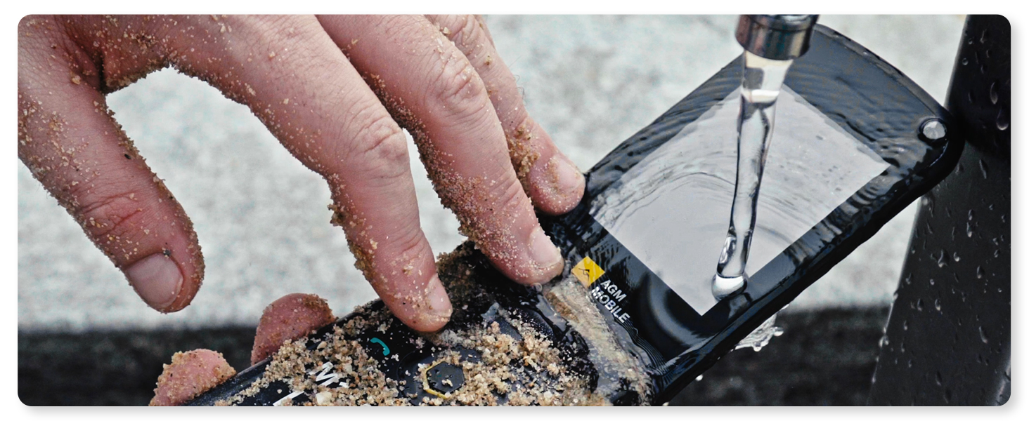 M8 Rugged Flip Phone - Waterproof