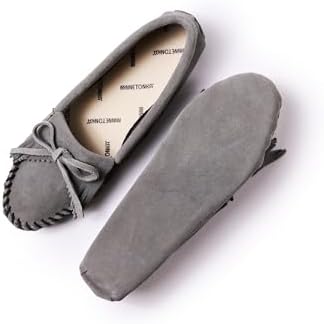 Minnetonka Women's Kilty Suede Softsole Moccasin