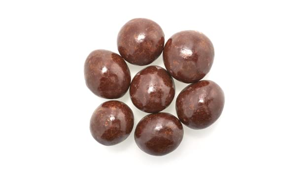 Yupik Dark Chocolate Covered Strawberries, 60% Cacao, 2.2 lb (35.2 oz), Kosher, Dried Strawberries Dipped in Rich Dark Chocolate, Chewy & Smooth Candy, Sweet Snacks
