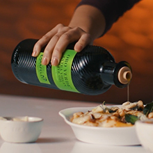 Carapelli's Masterful Olive Oil Bottle