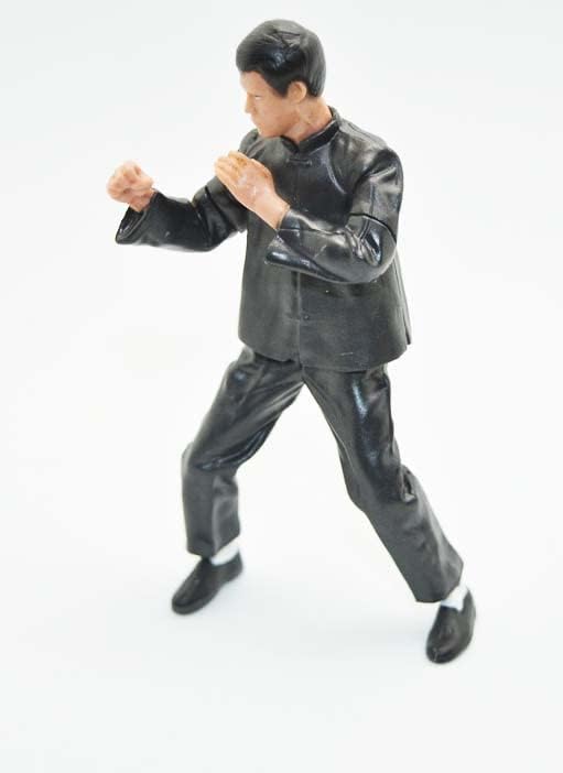 Palmetto Houseares Bruce Lee Figurine 4PCS Collection Set, Average Height of 4 Inch Hard Plastic Resin Figurine