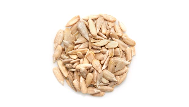 Yupik Organic Sunflower Seeds, No Shell, 2.2 lb (35.2 oz), Non-GMO, Vegan, Gluten-Free, Kosher, Raw Seeds, Salt-Free, Oil-Free, Source of Fiber & Iron, Healthy Snack, Ideal for Baking & Topping