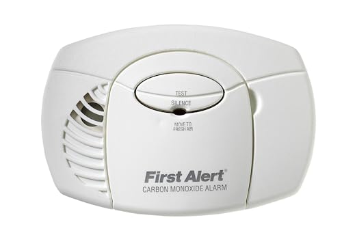 First Alert CO400B Battery Powered Carbon Monoxide Detector with Silence Feature, 9V Battery