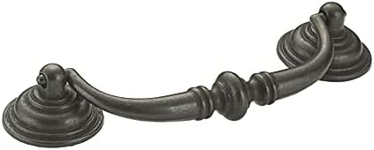 Richelieu | Provence 3-inch (76 mm) Antique English Arched Cabinet Pull