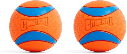 Chuckit! Ultra Ball Dog Toy - Size Large - For Dogs 60-100 lbs - Made from Durable Rubber - Super Bouncy - Floats in Water - 3-inch Diameter - Pack of 1