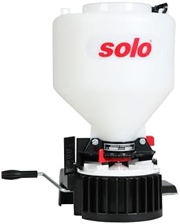 Solo 421 9 kg Capacity Manual Spreader with Adjustable Strap and Manual Crank - Red