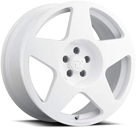Rally White Tarmac Sport Wheel by fifteen52