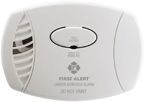 First Alert 1039734 Fat Plug-in Carbon Monoxide Alarm with Battery Backup, 8.50" x 6.75" x 2.25"