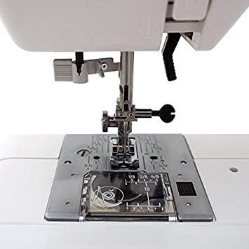 Janome Jem Gold 660 Sewing Machine w/3-Piece Bonus Kit