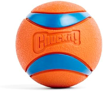 Chuckit! Ultra Ball Dog Toy - Size Large - For Dogs 60-100 lbs - Made from Durable Rubber - Super Bouncy - Floats in Water - 3-inch Diameter - Pack of 1