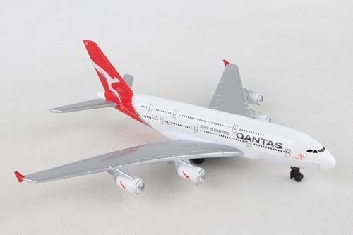 Daron Toy Airplane RT9904 – Emirates A380 – Die-Cast Metal Model Airplane Toy with Plastic Parts for Kids Ages 3+