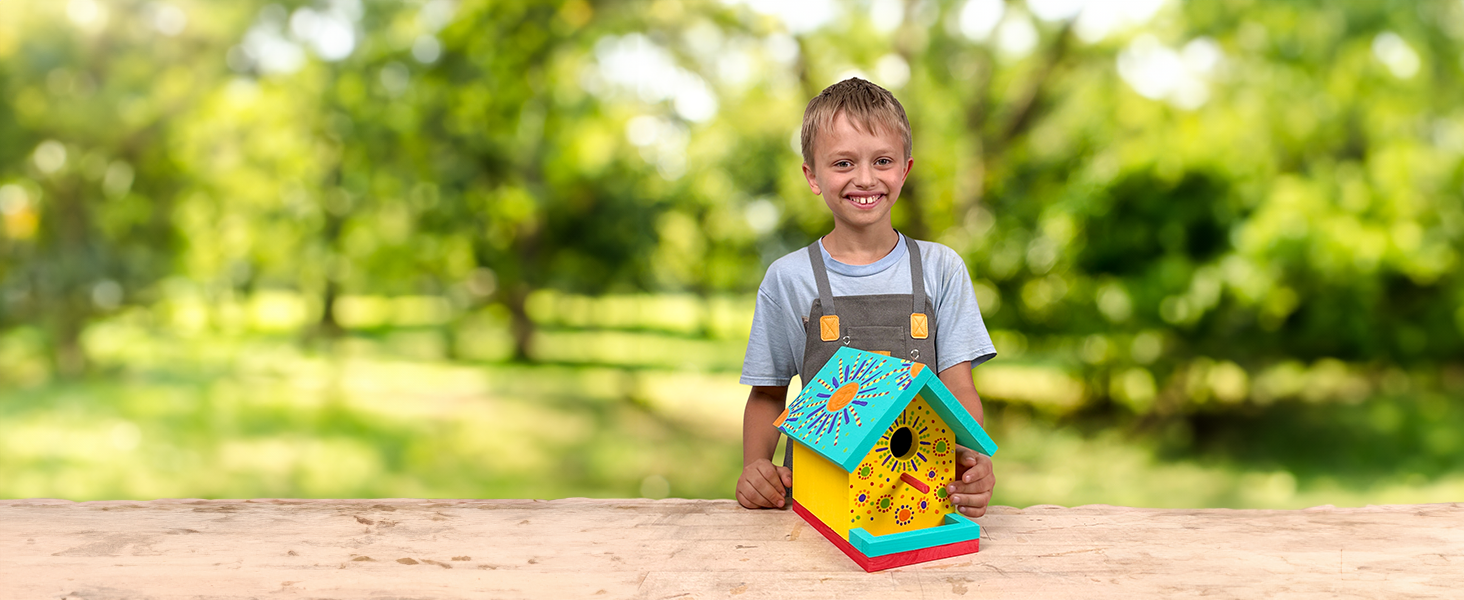JR Birdhouse kit is perfect for beginner woodworkers