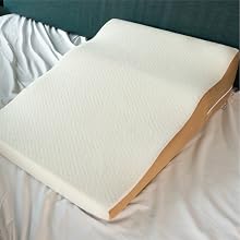 contoured bed wedge pillow