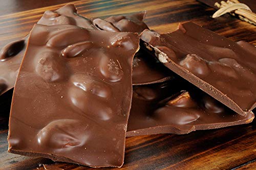 Yupik Milk Chocolate Covered Cranberries, 2.2 lb (35.2 oz), Kosher, Dried Fruits, Dried Cranberries Dipped in Fine Milk Chocolate, Smooth & Chewy, Sweet Snacks, Chocolate Candy, For Topping & Baking