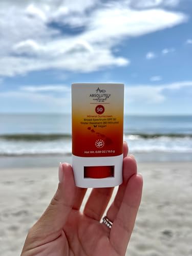 Absolutely Natural - SPF 15 Mineral Sunscreen - Broad Spectrum Water Resistant Moisturizer Lotion For Body & Face - With Non-Nano Zinc Oxide, Vitamin E, & Antioxidants - Made in USA, 3 Oz
