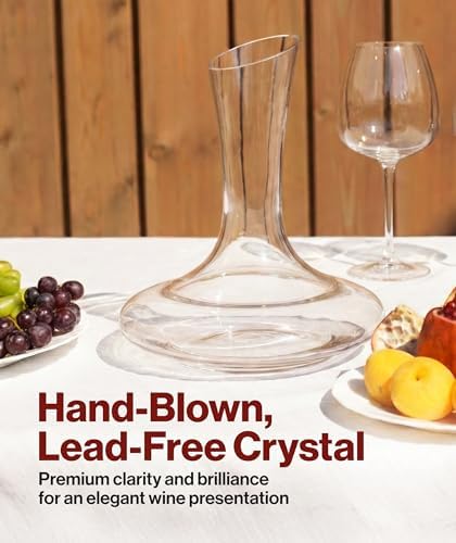 Le Chateau Large Elegant Crystal Wine Decanter with Aerator – 750ml Glass Decanter – Hand-Blown Lead-Free Clear Glass Carafe with Aerator –