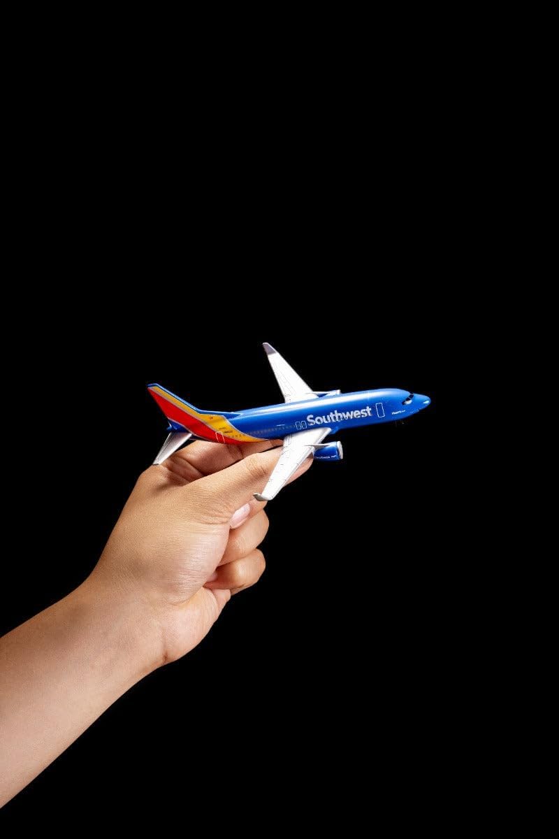 Daron Southwest Airlines Die-Cast Model Airplane Toy