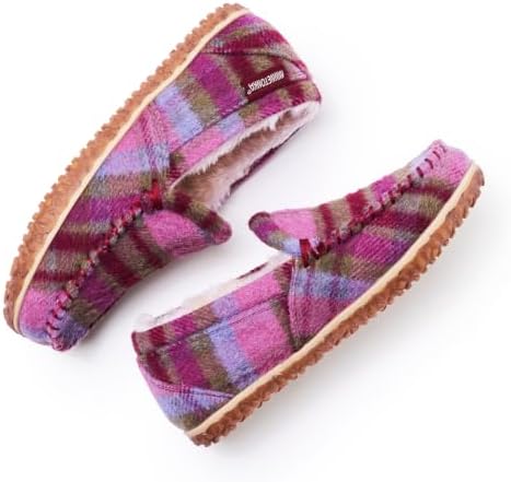 Minnetonka Women's Tempe Suede Slipper