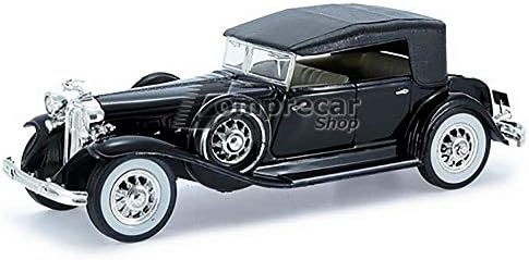 1932 Chrysler Lebaron Black 1/32 Diecast Car Model by Signature Models