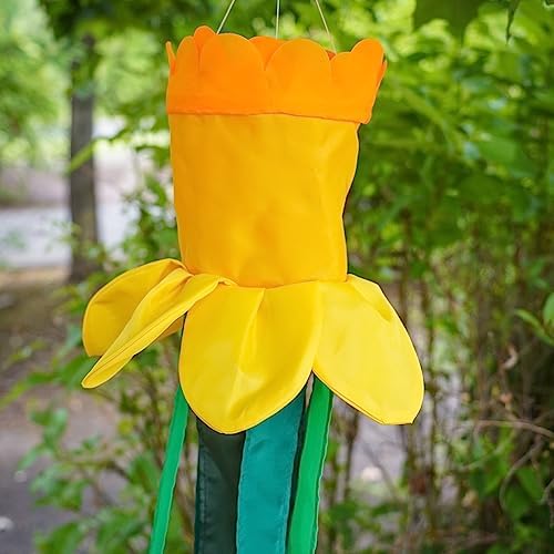 In the Breeze Spring Daffodil Windtail,15" W x 40" H x 15" D,4634