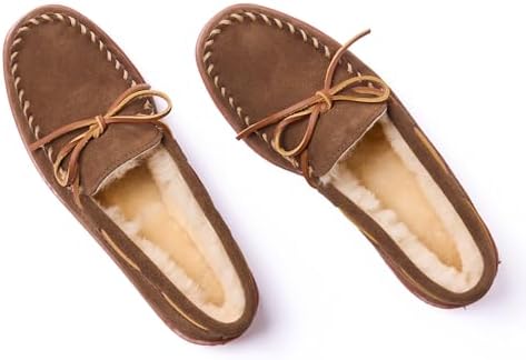 Minnetonka Men's Sheepskin Hardsole Slipper