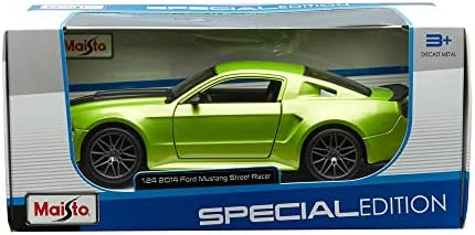 Maisto 1:24 Scale 2014 Ford Mustang Street Racer Diecast Vehicle (Colors May Vary)