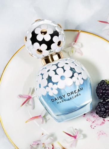 Marc Jacobs Daisy Dream Eau de Toilette – Floral Women's Perfume – With Notes of Blackberry, Jasmine, Lychee & White Woods