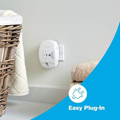 First Alert Plug in Carbon Monoxide Alarm | CO606, 9V Battery Backup