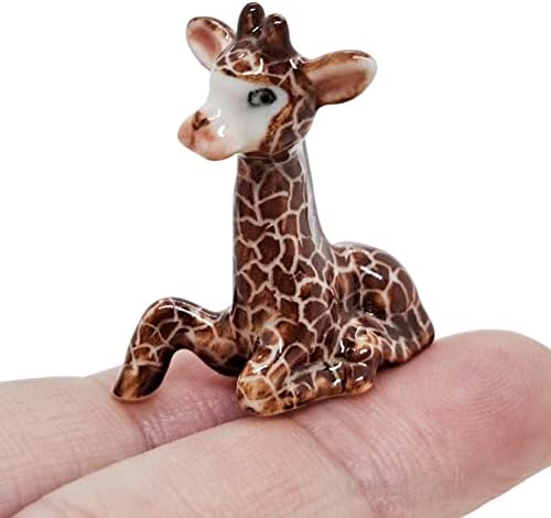 WitnyStore Tiny 2¾" Brown Standing Look Right Giraffe Figurine - Miniature Hand Made Ceramic Giraffes Tropical Savanna Africa Wild Life Cute Animals Porcelain Decorative Collectible Figure Décor Gifts