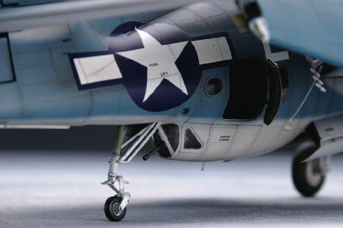 Trumpeter 1/32 TBM3 Avenger Aircraft