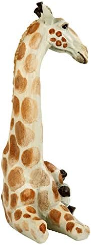 Design Toscano Zari, the Resting Giraffe Statue