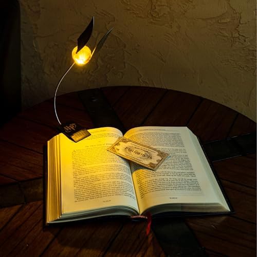 Paladone Golden Snitch Lumi Clip | Convenient Harry Potter Themed Reading Light | Dual Powered by Batteries or USB, Gold
