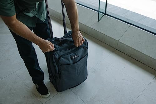 Dakine Status Roller + Bag - 42 Liter, Black