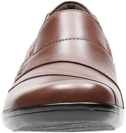 Clarks Womens May MarigoldSlip-On Loafer