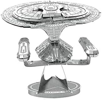 Fascinations Metal Earth Star Trek USS Enterprise NCC-1701D 3D Metal Model Kit