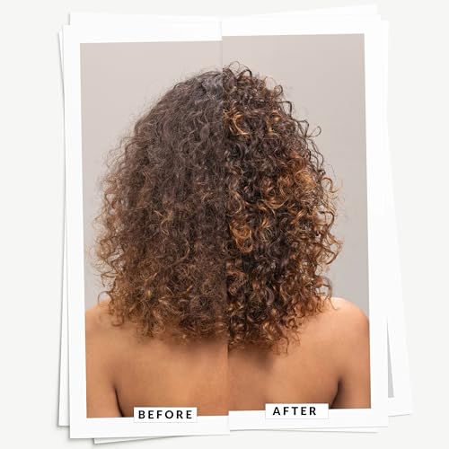 Davines This Is A Curl Building Serum | For weightless, bouncy, defined curls. Light hold & workability combined with frizz-fighting power for wavy to curly hair.