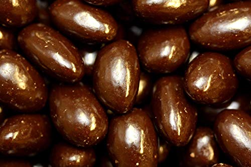 Yupik Milk Chocolate Covered Almonds, 2.2 lb (35.2 oz), Kosher, Whole Nuts, Almonds Dipped in Fine Milk Chocolate, Crunchy & Smooth, Chocolate Candy, Classic Sweet Snacks