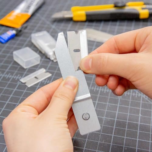 BAZIC Products Razor Replacement Blades in Tube, 8 Ct | drop into compatible utility knives and cutters