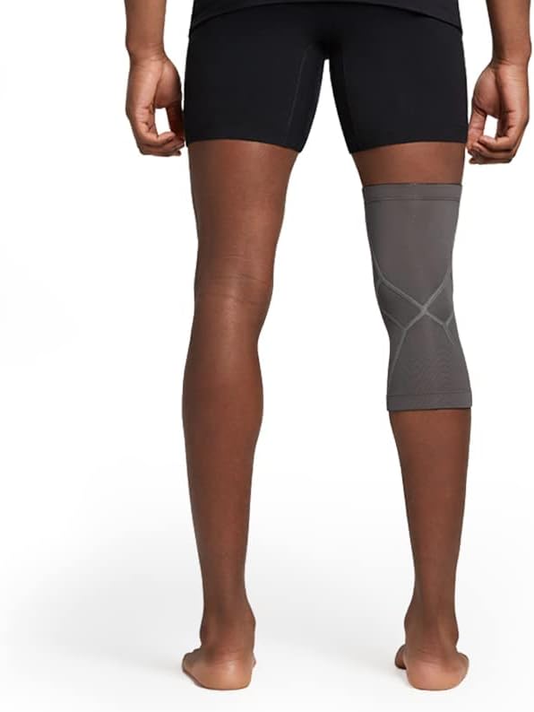 Tommie Copper Performance Compression Knee Sleeve l Knee Brace for Joint Support l Men and Women