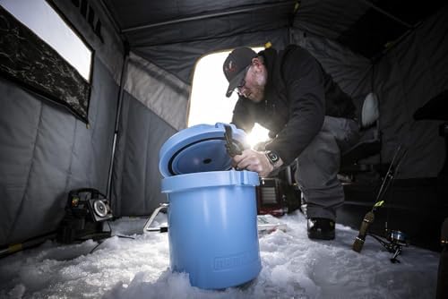 Mammoth Live Bait Bucket, Insulated Bait Bucket with 10 Quart Capacity, Great for Daily Trips and Fishing Tournaments