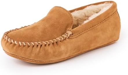 Minnetonka Men's Sheepskin Softsole Moccasin Slipper