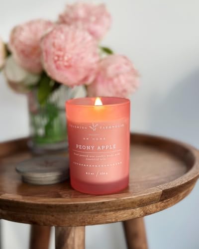 Charming Farmhouse by DW Home Vanilla Brûlée Scented Candle, 8 oz Wooden Wick Candle, Vanilla Bean, Toffee & Toasted Marshmallow Fragrance, Up to 40H Burn Time