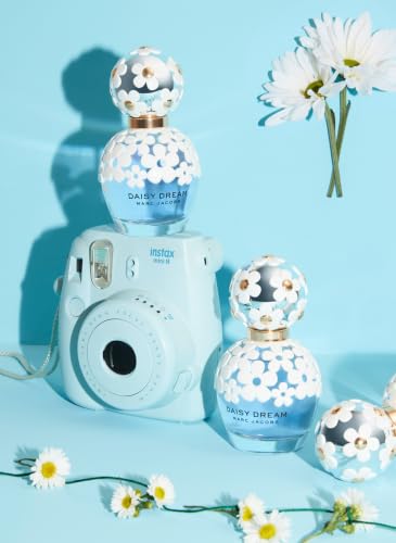 Marc Jacobs Daisy Dream Eau de Toilette – Floral Women's Perfume – With Notes of Blackberry, Jasmine, Lychee & White Woods