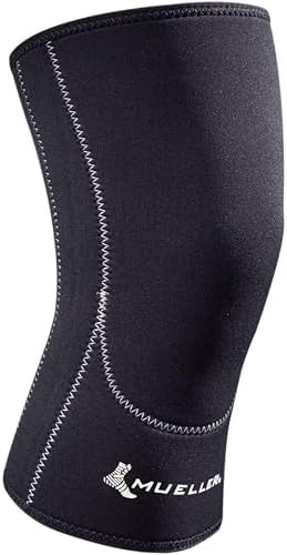 Mueller Sports Medicine Closed Patella Knee Sleeve, Knee Pain Relief Support for Men and Women, Ideal for Arthritis, Sprains, Black